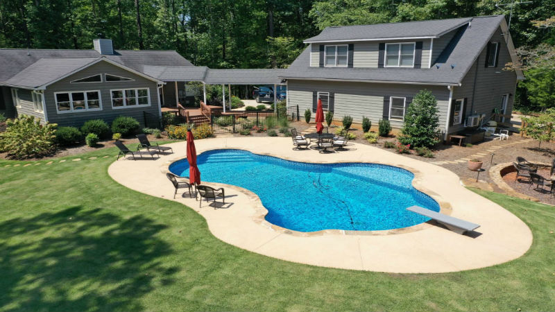 3 Beneficial Reasons to Have a Vinyl Liner in Your Coweta County Pool