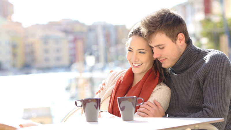 Navigate the Orlando Singles Dating Scene by Using a Matchmaking Service