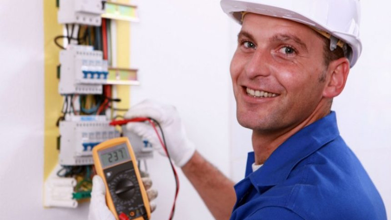 When Should You Contact the Electrical Contractors in Austin?