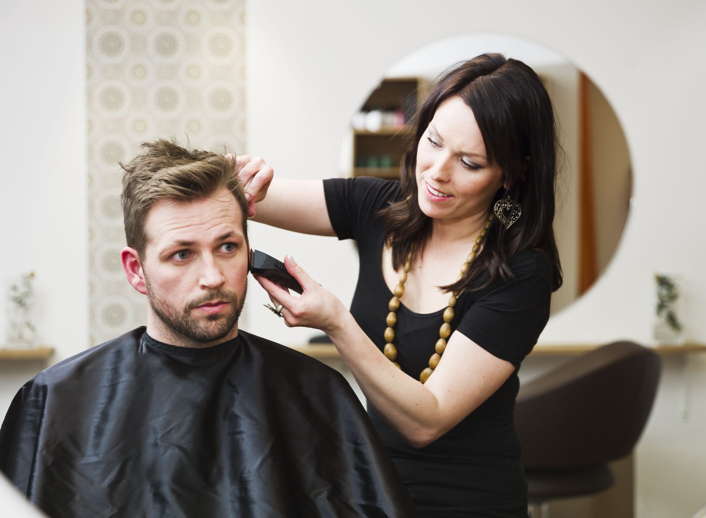 Why Getting a Professional Haircut Is a Great Idea for a Man in Chicago