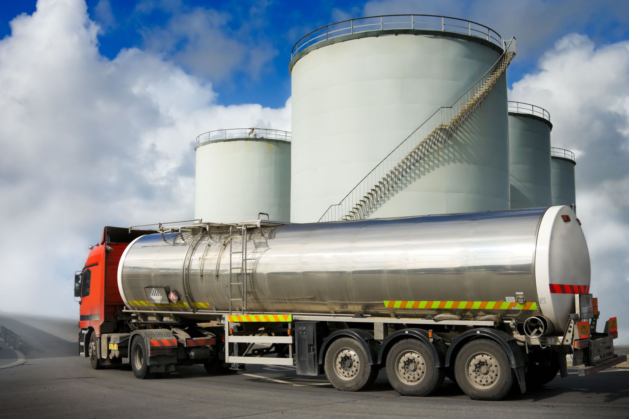 A Local Company Can Help You with Gas Transport in Palo Alto County, IA